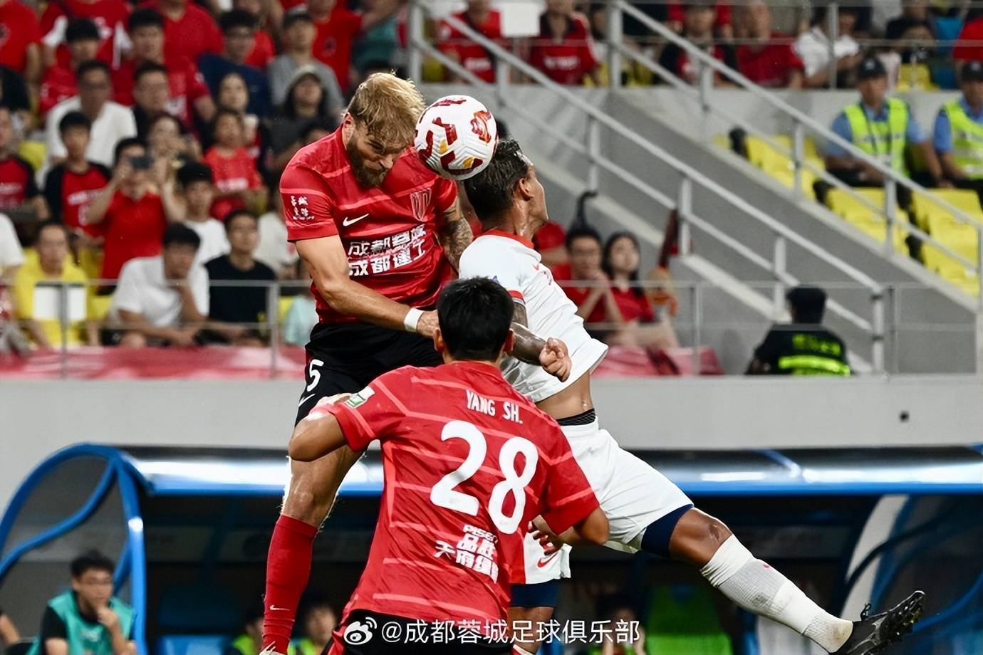 G2翻盘EG,Caps开启传奇时刻焦点之战淘汰赛,留下经典瞬间 G2翻盘EG,Caps开启传奇时刻焦点之战淘汰赛,留下经典瞬间