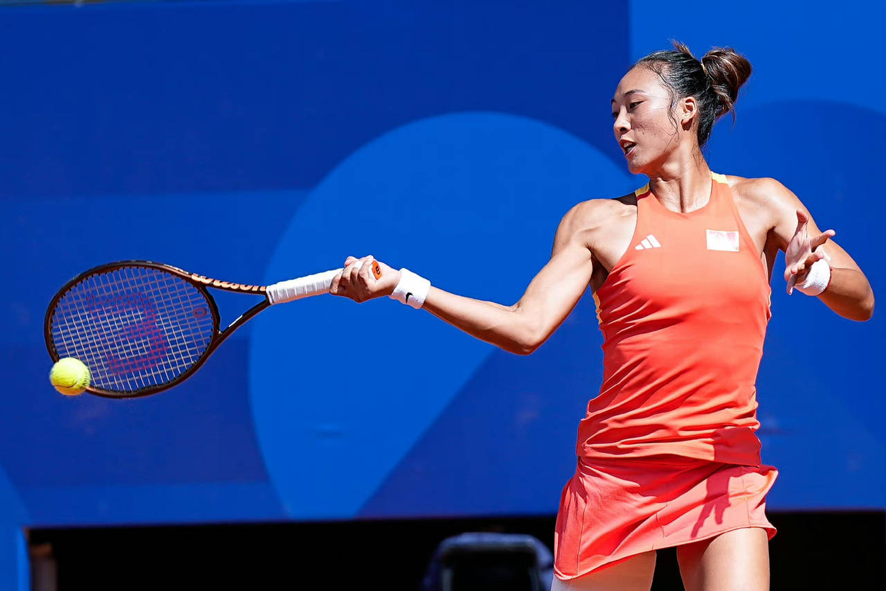 网球球员突破自我，表现堪称完美