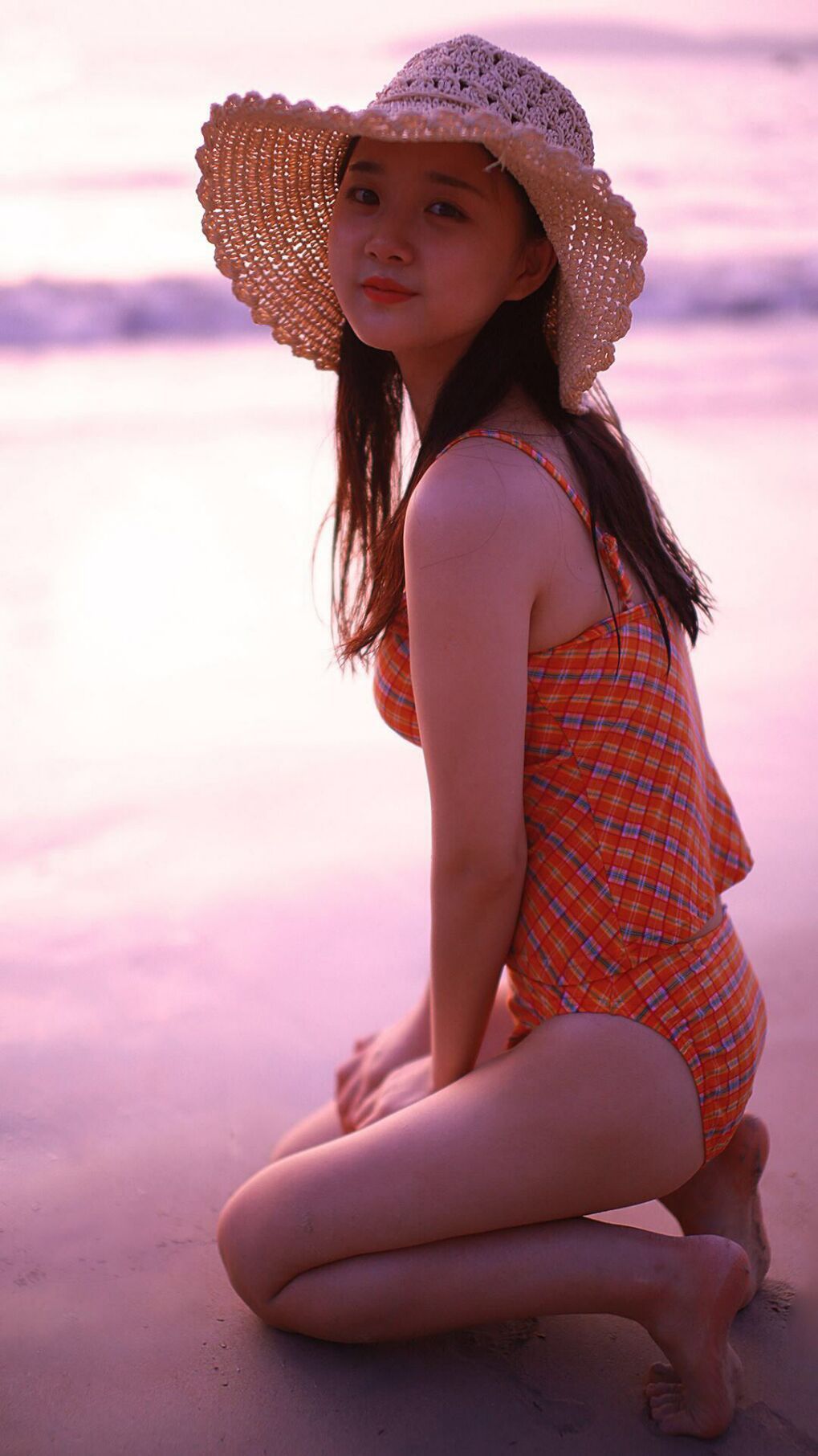 开云体育app-F1街道赛之夜，武切维奇如何以惊人表现点燃全场焦点，重塑赛道传奇？