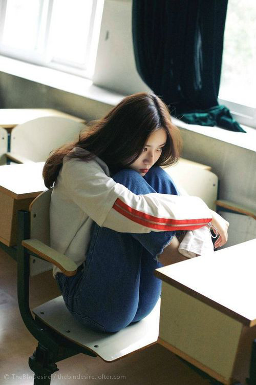 团队火力 vs 个人英雄主义,国王万箭齐发掀翻快船,克莱远在意甲演绎孤胆传奇