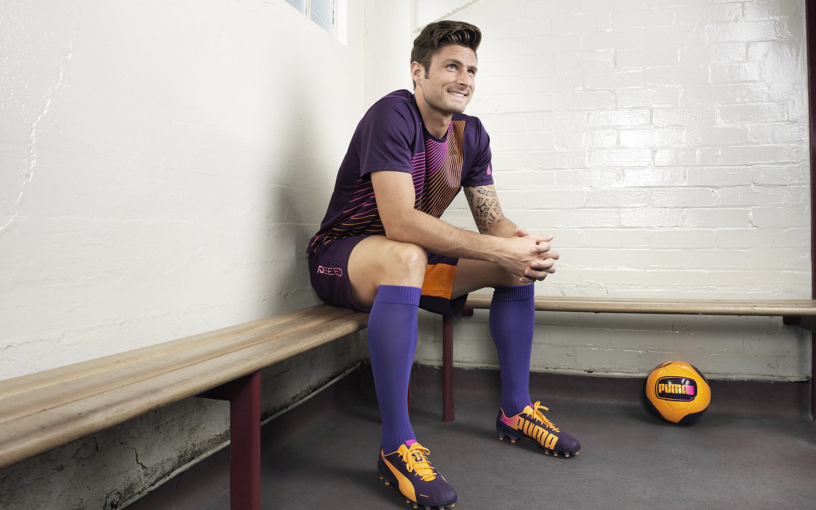 战术铁幕与孤胆魔术师,当曼联封锁比利时,久保建英正打出生涯之夜