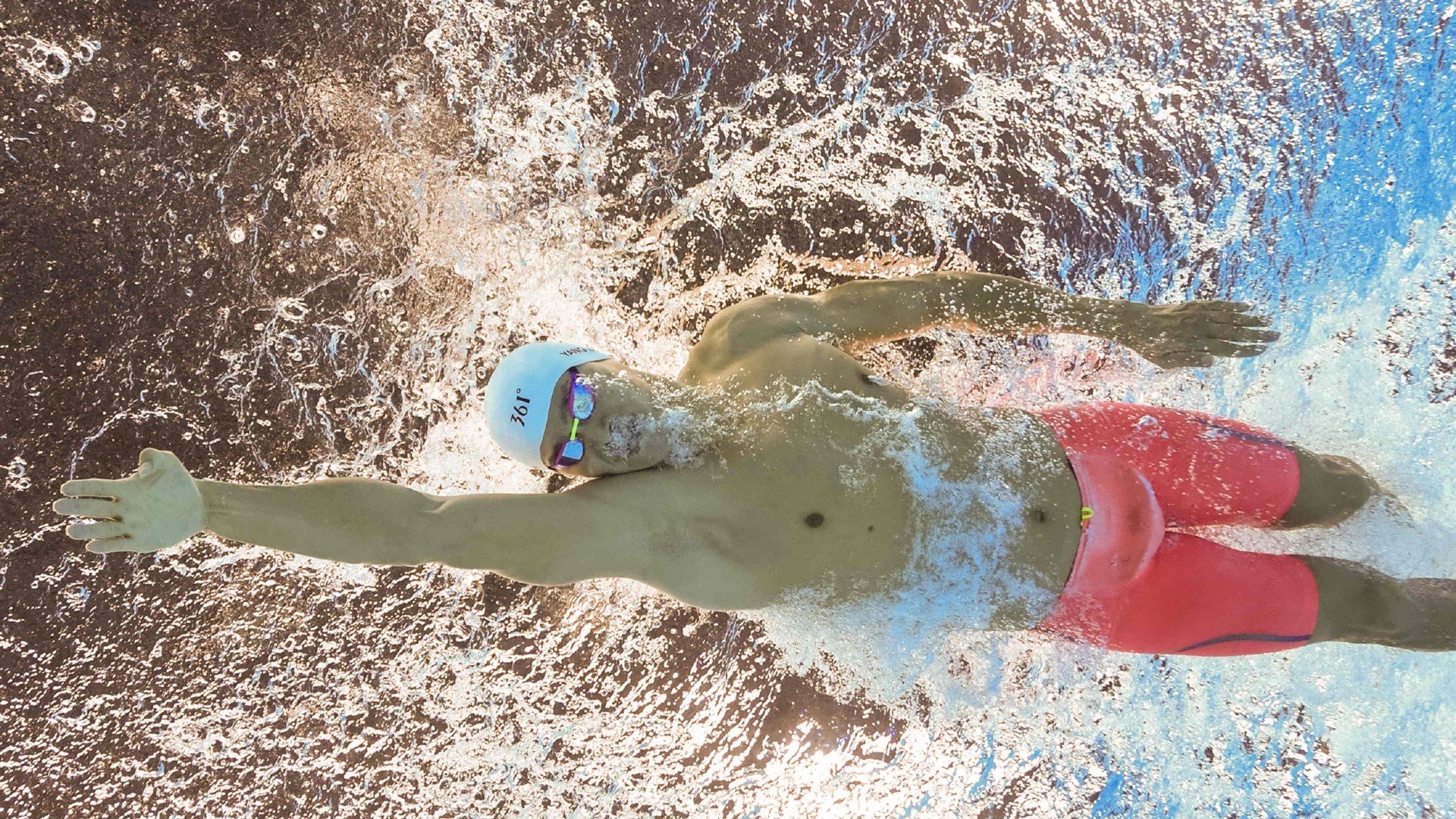 开云下载-深圳队收割广厦!外援贝恩独舞全场,攻防两端成绝对主宰